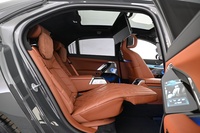 BMW i7 vaihtoauto