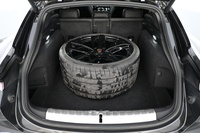 Porsche Taycan vaihtoauto