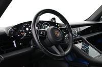 Porsche Taycan vaihtoauto