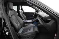 Porsche Taycan vaihtoauto