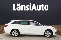 SEAT Leon Sportstourer vaihtoauto