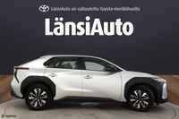 Toyota bZ4X vaihtoauto