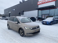 Volkswagen Touran vaihtoauto