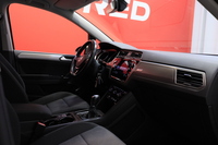 Volkswagen Touran vaihtoauto