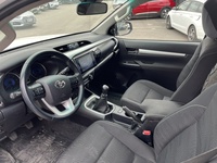 Toyota Hilux vaihtoauto