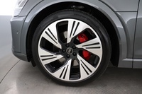 Audi Q8 e-tron vaihtoauto