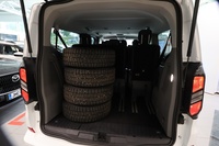 Ford Tourneo Custom vaihtoauto