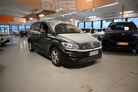 Volkswagen Touran vaihtoauto