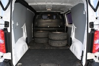 Opel Vivaro vaihtoauto