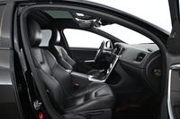 Volvo V60 Cross Country vaihtoauto