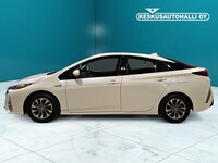 Toyota Prius Plug-in vaihtoauto