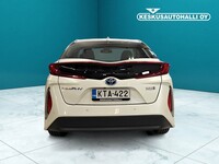 Toyota Prius Plug-in vaihtoauto