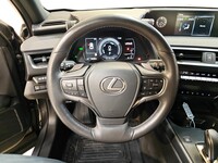 Lexus UX vaihtoauto