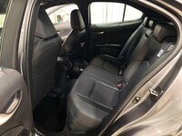 Lexus UX vaihtoauto