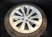 Tesla Model S vaihtoauto