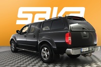 Nissan Navara vaihtoauto