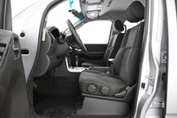 Nissan Navara vaihtoauto