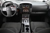 Nissan Navara vaihtoauto