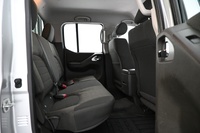 Nissan Navara vaihtoauto