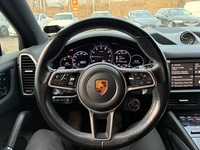 Porsche Cayenne vaihtoauto
