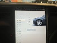 Tesla Model X vaihtoauto