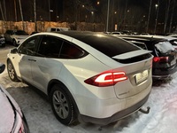 Tesla Model X vaihtoauto
