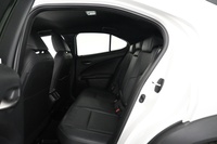 Lexus UX vaihtoauto