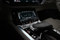 Audi Q8 e-tron vaihtoauto