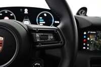 Porsche Taycan vaihtoauto