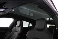 Porsche Taycan vaihtoauto