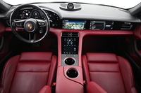 Porsche Taycan vaihtoauto