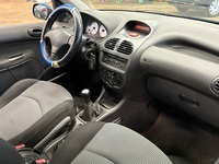 Peugeot 206 vaihtoauto