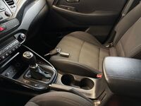 Kia Carens vaihtoauto