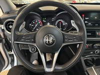 Alfa Romeo Stelvio vaihtoauto