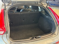 Volvo V40 Cross Country vaihtoauto