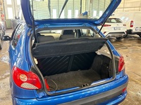 Peugeot 206 + vaihtoauto