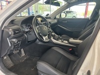Lexus IS vaihtoauto