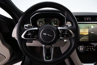 Jaguar F-PACE vaihtoauto