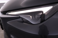 Lexus LBX vaihtoauto