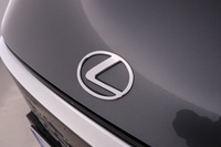 Lexus LBX vaihtoauto