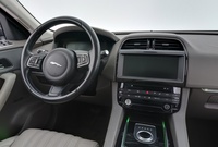 Jaguar F-PACE vaihtoauto