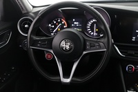 Alfa Romeo Giulia vaihtoauto