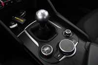 Alfa Romeo Giulia vaihtoauto