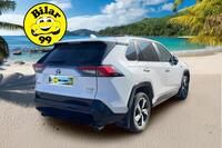 Toyota Prius Plug-in vaihtoauto