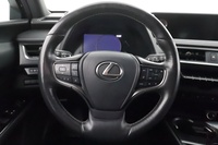 Lexus UX vaihtoauto