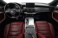 Kia Stinger vaihtoauto