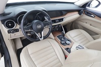 Alfa Romeo Stelvio vaihtoauto