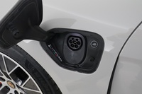 Porsche Taycan vaihtoauto
