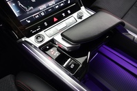 Audi Q8 e-tron vaihtoauto