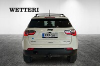 Jeep Compass vaihtoauto
